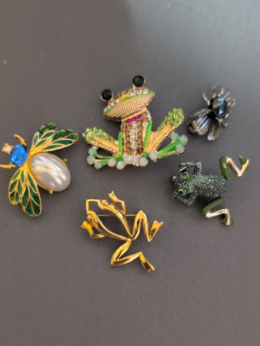 Green Multi-Frog & Insect Decorative Pins - Set of 5
